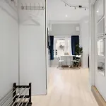 Cozy In The Heart Of *